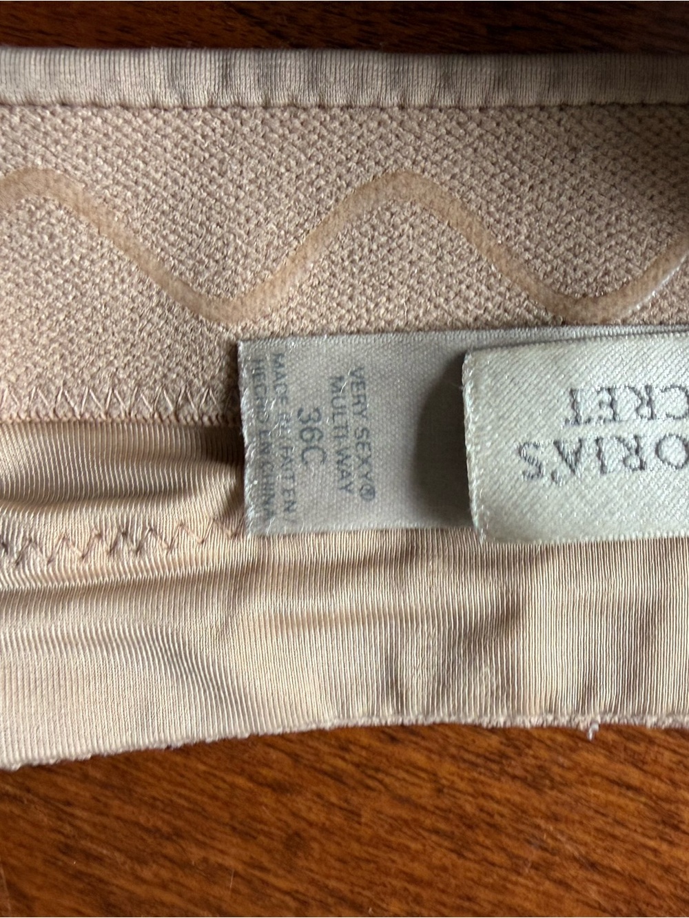 Victoria's Secret Strapless Push-Up Bra - Light Nude - Picture 4 of 6